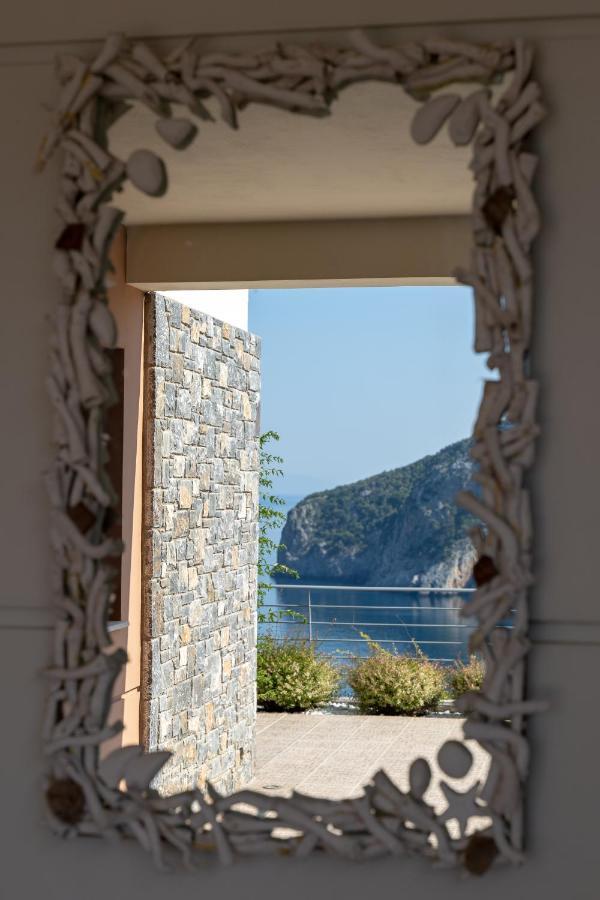 Αlissachne Suites Limniónas Buitenkant foto