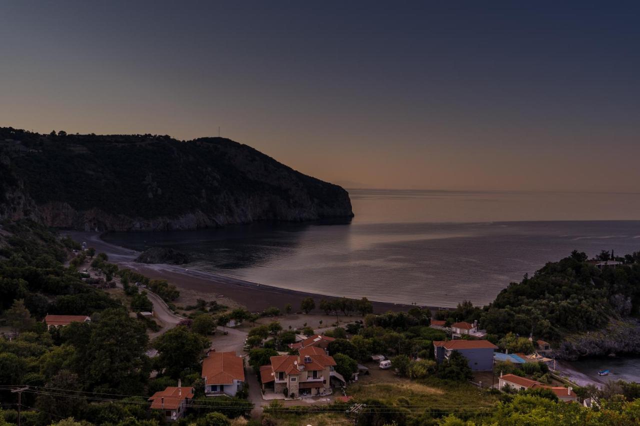 Αlissachne Suites Limniónas Buitenkant foto